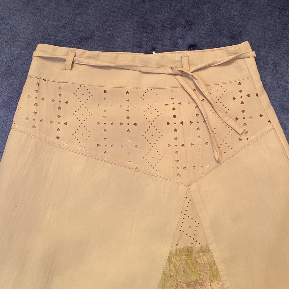 Beige Mini Heart Laser Cut Lace Mesh Ruffle Midi Skirt - Picture 2 of 9